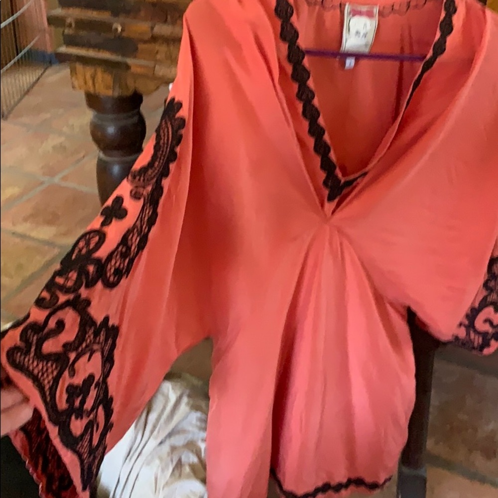 Yoana Baraschi beautiful blouse